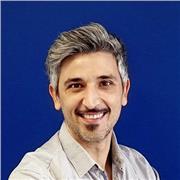 Ciao! Sono Giovanni, e sono qui per aiutarti a raggiungere i tuoi obiettivi scolastici in modo semplice e divertente!